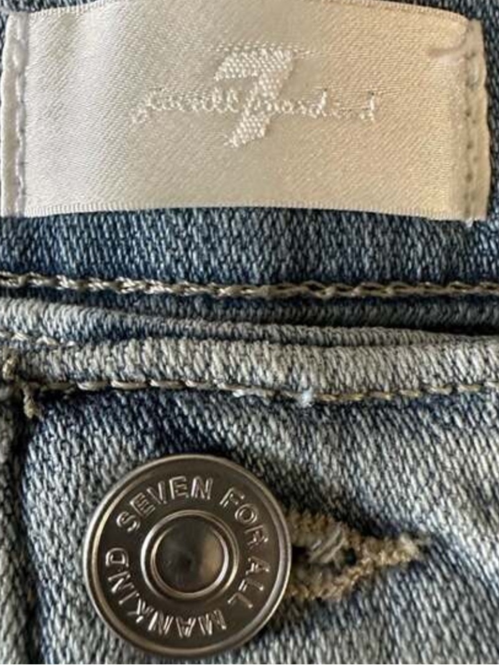 7 For All Mankind Distressed Shorts, Size 25. New - Picture 2 of 13